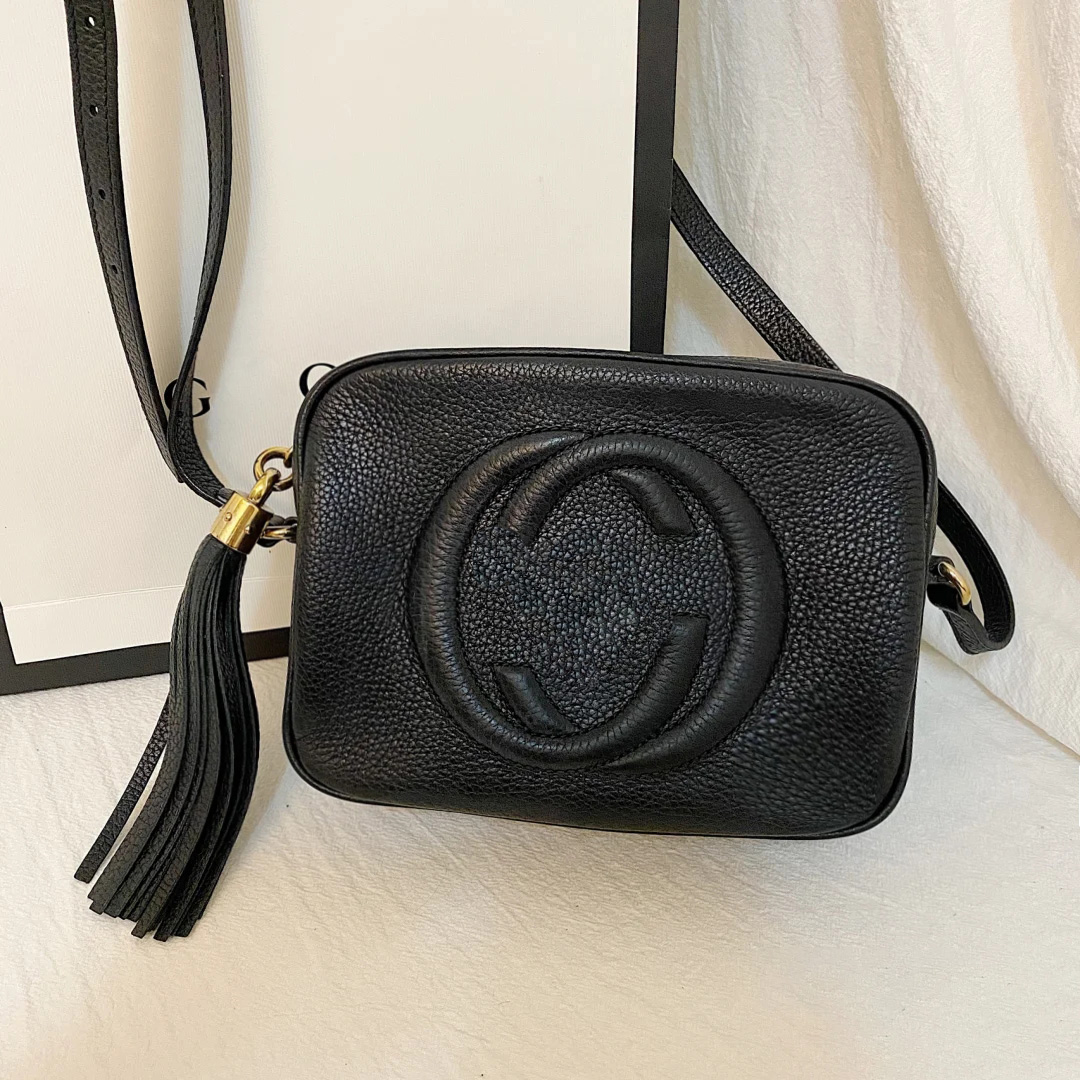 Marmont CrossBody Luxury Designer Simple and Classic camera travel Bags Womens mens Genuine leather envelope Cross Body clutch bag tote Shoulder Fashion retro, Red
Marmont CrossBody Luxury Designer Simple and Classic camera travel Bags Womens mens Genuine leather envelope Cross Body clutch bag tote Shoulder Fashion retro, Red