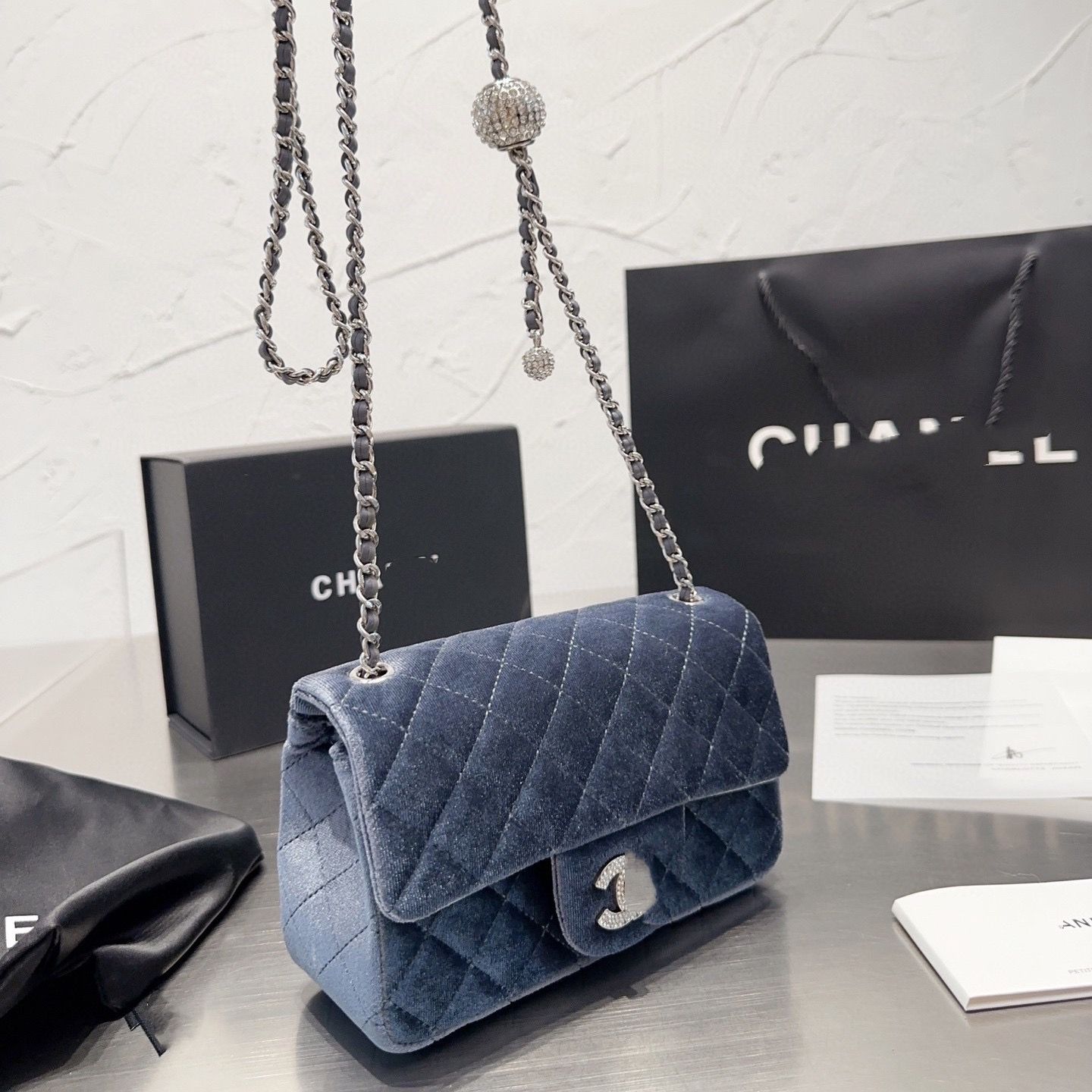 Shoulder Bags Bags Wedding Shoulder Evening Bag Evening Bag Hand Designer Handle Shining Crystal Rhinestones Evening Clutch Bag Purses and H
Shoulder Bags Bags Wedding Shoulder Evening Bag Evening Bag Hand Designer Handle Shining Crystal Rhinestones Evening Clutch Bag Purses and H