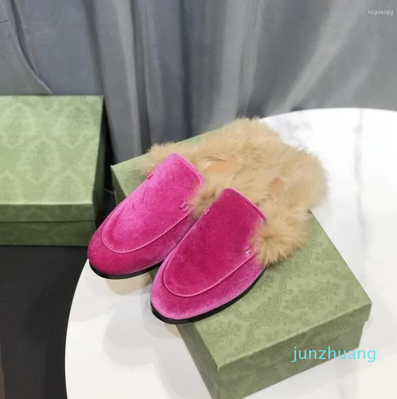 Sandals Fashion Velvet Concise Style Flower Spring Genuine Leather Fur Slippers Outdoor Mules Shoes Thermal Flat Slip On Women Casual 9972, Bk gold bee
Sandals Fashion Velvet Concise Style Flower Spring Genuine Leather Fur Slippers Outdoor Mules Shoes Thermal Flat Slip On Women Casual 9972, Bk gold bee