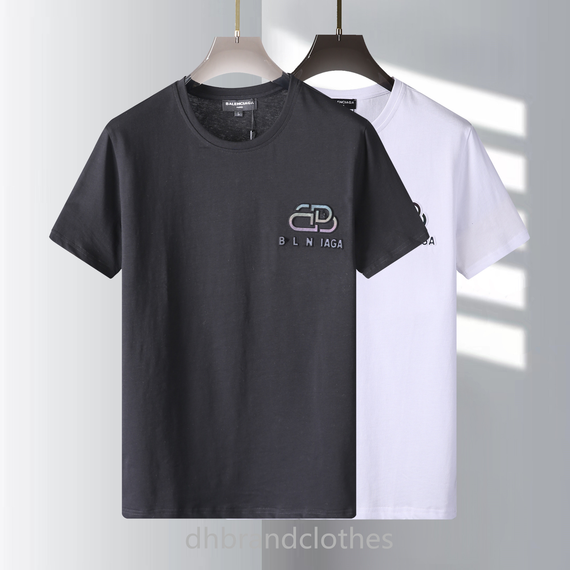 Summer Men's T-Shirts burbrerys Designer T Shirt Casual Man Tees With Letters Print Short Sleeves Top Sell Luxury Men Hip Hop clothes, White 1
Summer Men's T-Shirts burbrerys Designer T Shirt Casual Man Tees With Letters Print Short Sleeves Top Sell Luxury Men Hip Hop clothes, White 1