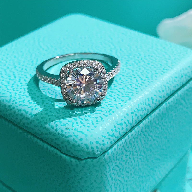 Luxury Designer Ring Fashion Diamond Rings For Women Girls Female Men Wedding Jewelry Party Gifts Size 6-9
Luxury Designer Ring Fashion Diamond Rings For Women Girls Female Men Wedding Jewelry Party Gifts Size 6-9