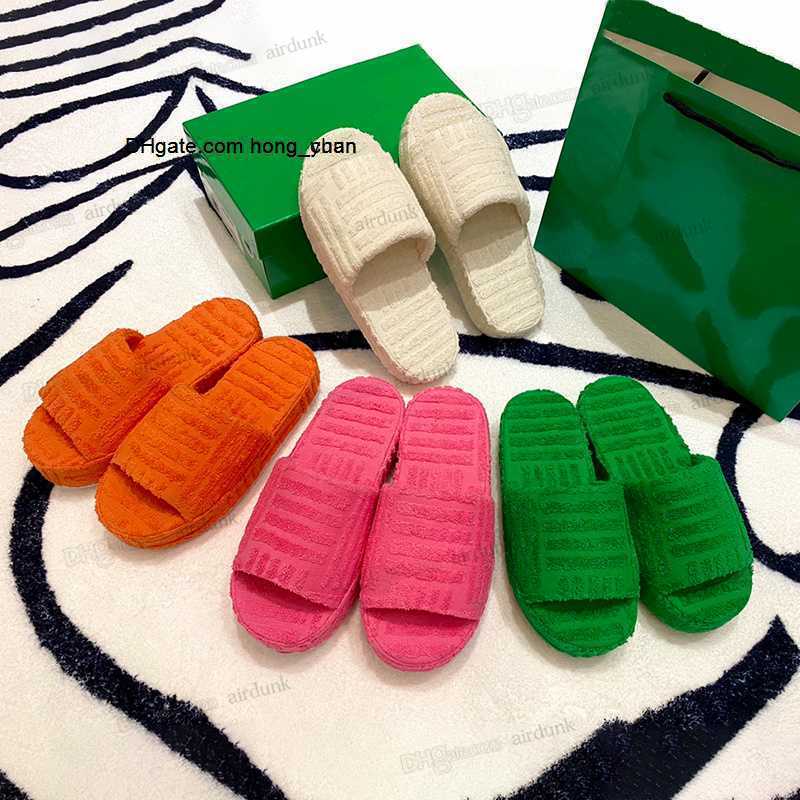 sandals 2023 Slippers Women Designer Slides Fabric Rubber fur cotton Outsole Grass Green Thick Bottom Slipper wedge fluffy resort Sponge
sandals 2023 Slippers Women Designer Slides Fabric Rubber fur cotton Outsole Grass Green Thick Bottom Slipper wedge fluffy resort Sponge