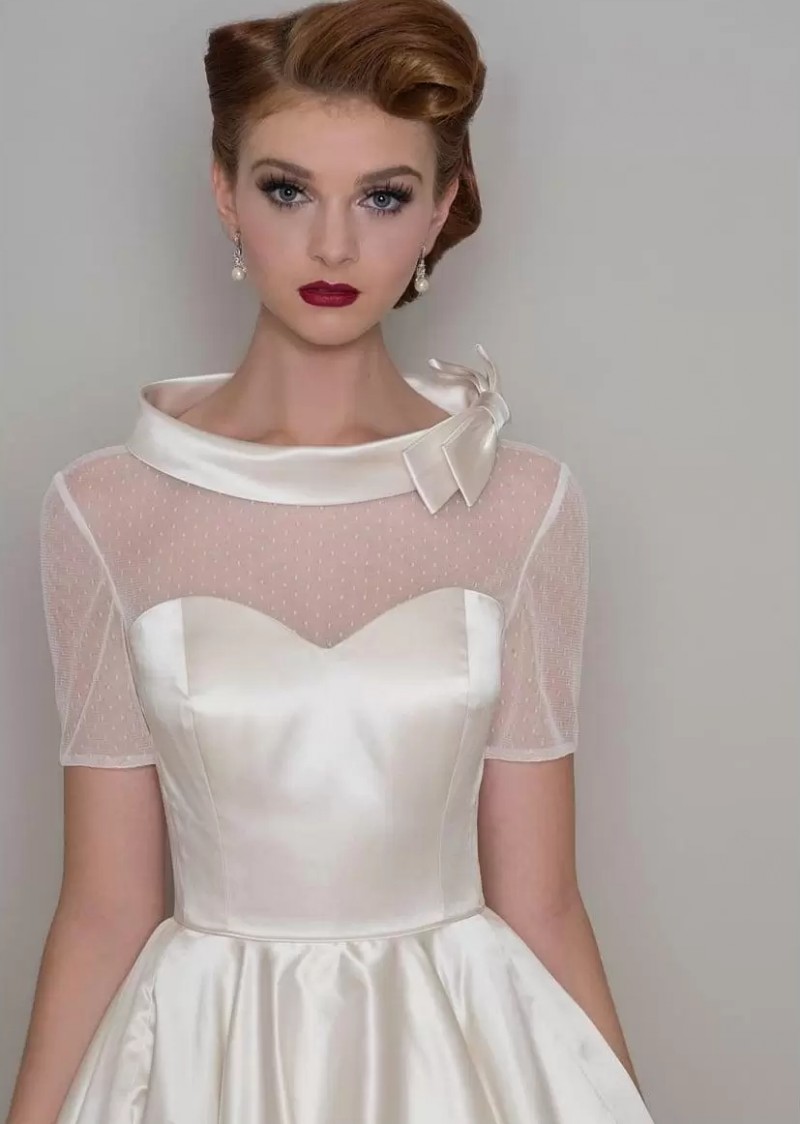 Elegant A-line Short Wedding Dress 2023 For Bride Sleeves O-Neck Illusion Back Tulle Satin Bridal Gowns Vestidos De Noiva