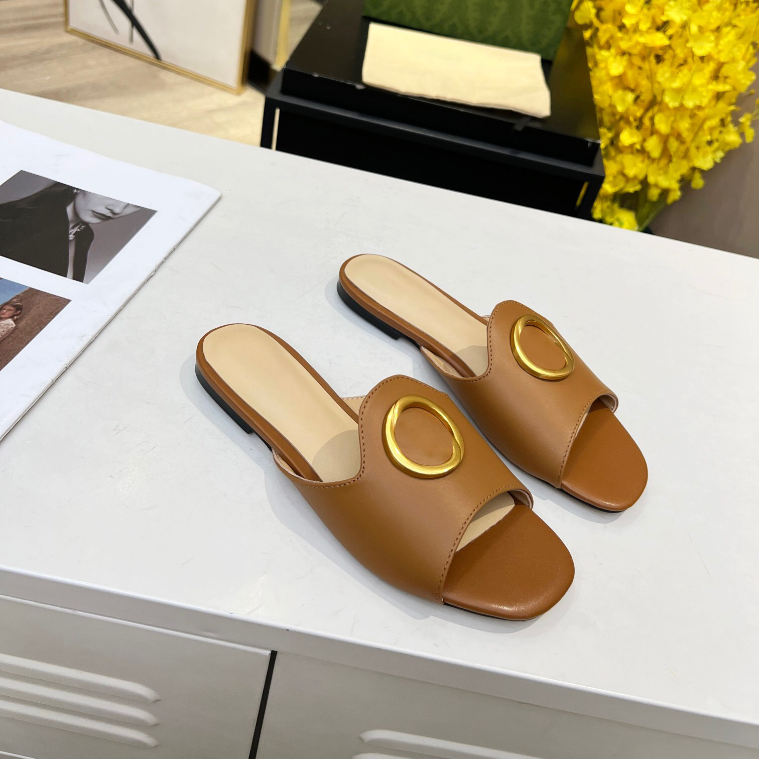 Luxury Slipper Designer Sandal Italy Brand Slides Women Slippers Flat Bottom Flip Flop Sneakers Boots Casual Shoe by fen W245 04, #2
Luxury Slipper Designer Sandal Italy Brand Slides Women Slippers Flat Bottom Flip Flop Sneakers Boots Casual Shoe by fen W245 04, #2
