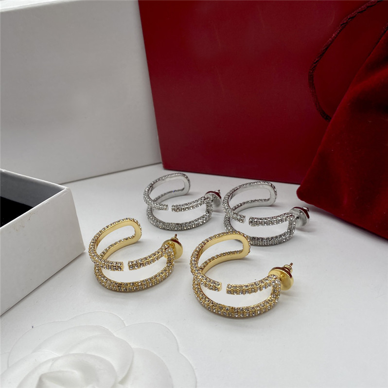 Luxury Letter Diamond Gold Stud Silver Crystal Hoop Earrings Rhinestone Designer Bridal Wedding Eardrops With Box
Luxury Letter Diamond Gold Stud Silver Crystal Hoop Earrings Rhinestone Designer Bridal Wedding Eardrops With Box