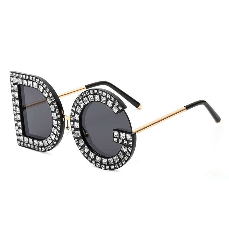 Top luxury Sunglasses polaroid lens designer womens Mens Goggle senior Eyewear For Women eyeglasses frame Vintage Metal Sun Glasses XJ 28029 8 colors
Top luxury Sunglasses polaroid lens designer womens Mens Goggle senior Eyewear For Women eyeglasses frame Vintage Metal Sun Glasses XJ 28029 8 colors
