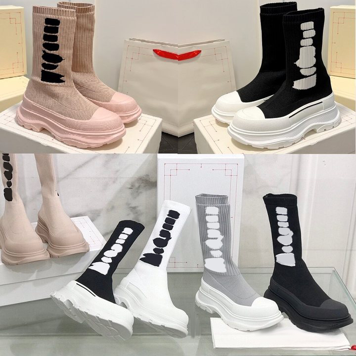 Boots Designer Woman Mens Boot Graffiti Knit Cloth Tread Slick Tpu Rubber Toe Shoe Platform Shoes Luxury Womens Ankle Calf Booties Casual Running Sneakers 35-45
Boots Designer Woman Mens Boot Graffiti Knit Cloth Tread Slick Tpu Rubber Toe Shoe Platform Shoes Luxury Womens Ankle Calf Booties Casual Running Sneakers 35-45