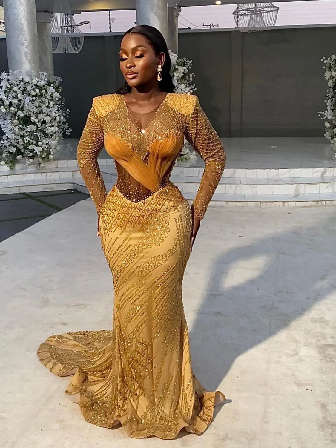 Shiny Gold Mermaid Prom Dresses Sheer O Neck Lace Sequins Long Sleeve Evening Dress Pleated Gowns