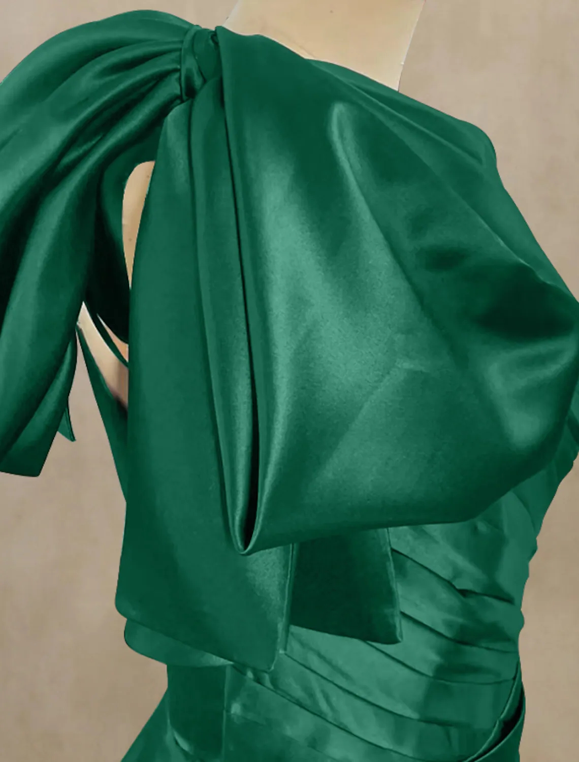 2023 Emerald Green Evening Prom Dress Sleeveless One Shoulder Satin Ruched Slit Formal Party Gowns Sexy Abendkleider Robe De Soiree