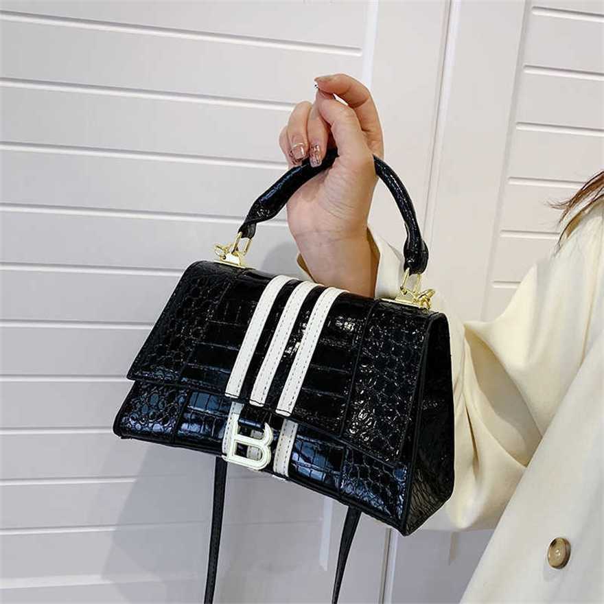 42% OFF handbag 2023 Fashion women's bag leather quality handbag fashionable Advanced texture alligator fashion niche single shoulder messenger hourglass Bag, Green14
42% OFF handbag 2023 Fashion women's bag leather quality handbag fashionable Advanced texture alligator fashion niche single shoulder messenger hourglass Bag, Green14