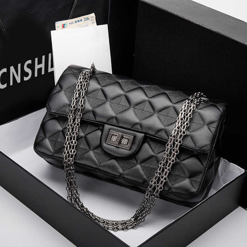 Fashion Shoulder Bags Women High Quality Bag versatile small chain shoulder messenger bag Outdoor Travel Handbags 49%off, Black
Fashion Shoulder Bags Women High Quality Bag versatile small chain shoulder messenger bag Outdoor Travel Handbags 49%off, Black