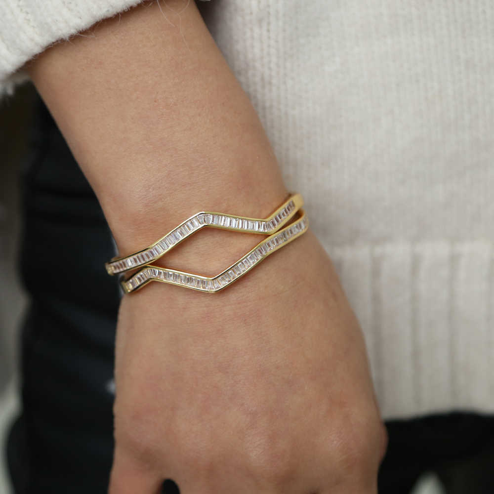 Link Chain High Quality Simple Wave Bangle Bracelet 56-58mm Gold Filled Punk Trendy Cuff Bangles For Women Female Pave White Cz NEW G230222