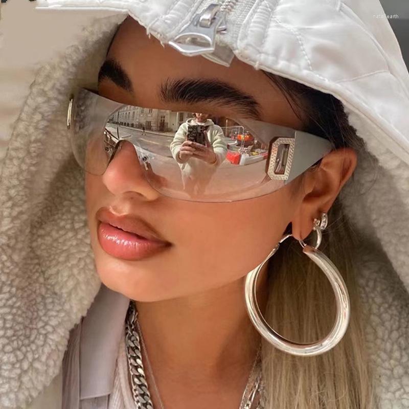 Sunglasses Rimless Y2K Oversized For Women Men Trendy Wrap Around Sun Glasses Ladies Big Frame Goggles Fashion Shades
Sunglasses Rimless Y2K Oversized For Women Men Trendy Wrap Around Sun Glasses Ladies Big Frame Goggles Fashion Shades