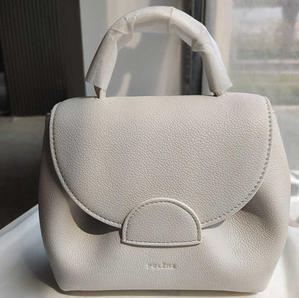 Shoulder Bags Shoulder Bags French Niche New fashion Polene bag Cowhide Fashion Light Luxury One Shoulder Portable Poleno Diagonal Women's, Small pink (22 x 9 x 17cm)
Shoulder Bags Shoulder Bags French Niche New fashion Polene bag Cowhide Fashion Light Luxury One Shoulder Portable Poleno Diagonal Women's, Small pink (22 x 9 x 17cm)