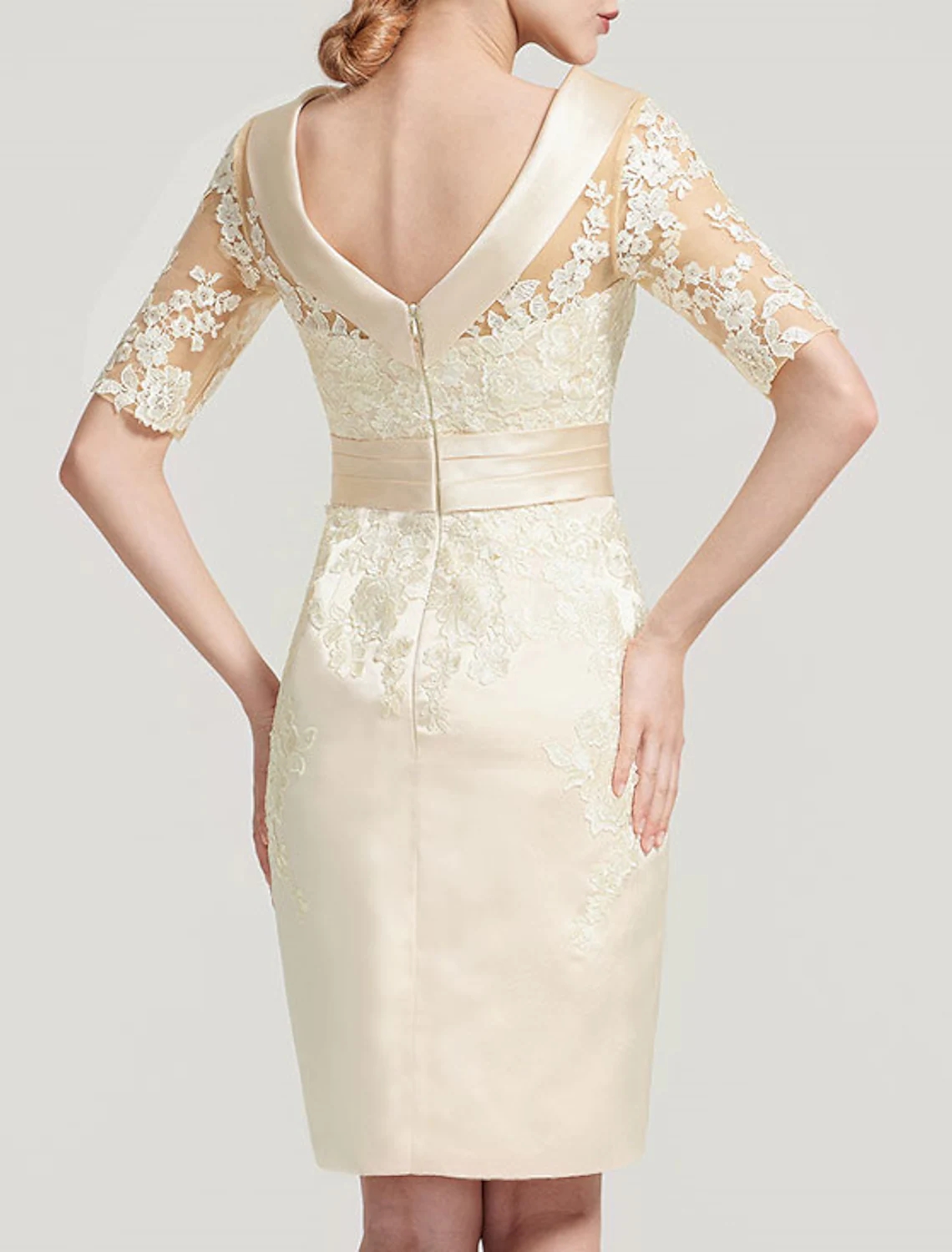 Vintage Sheath Mother of the Bride Dress Plus Size Scoop Short Sleeves Knee Length Satin Lace Wedding Party Guest Gowns Robe De Soiree 2023