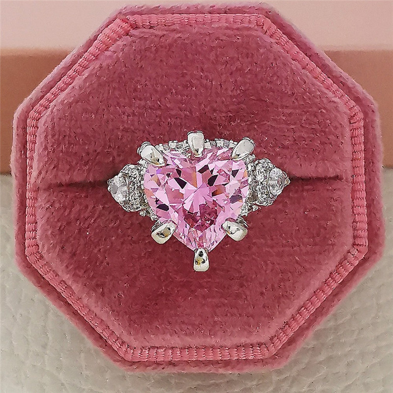 Choucong Brand Unique Wedding Rings Luxury Jewelry 925 Sterling Silver Heart Shape Pink Large Topaz CZ Diamond Promise Women Engagement Band Ring For 