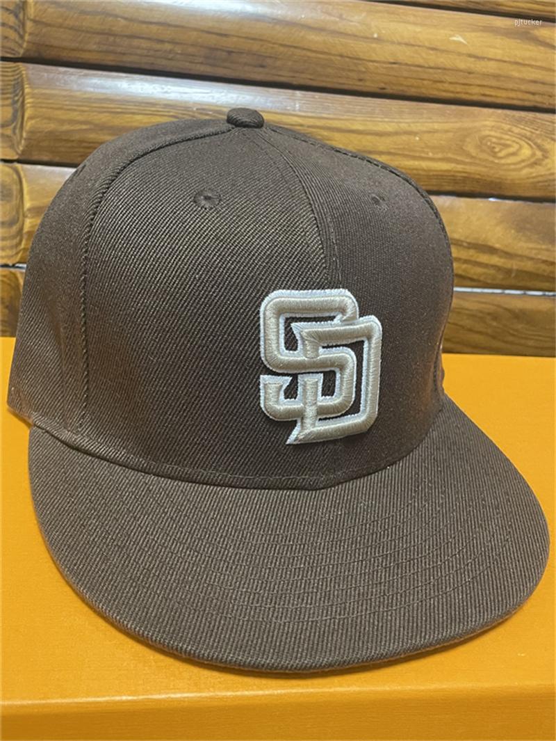 Ball Caps Fashion Fitted Hats Flat Brim Wholesale Whole Clased White Gorras Drop Men Baseball Women Bones Summer Winter
Ball Caps Fashion Fitted Hats Flat Brim Wholesale Whole Clased White Gorras Drop Men Baseball Women Bones Summer Winter