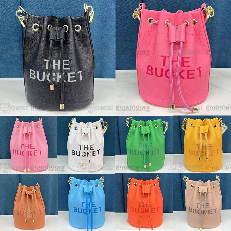 The bucket bag embossing drawstring pu leather shoulder crossbody bags woman fashion handbag casual practical large capacity plain purse marc totes
The bucket bag embossing drawstring pu leather shoulder crossbody bags woman fashion handbag casual practical large capacity plain purse marc totes