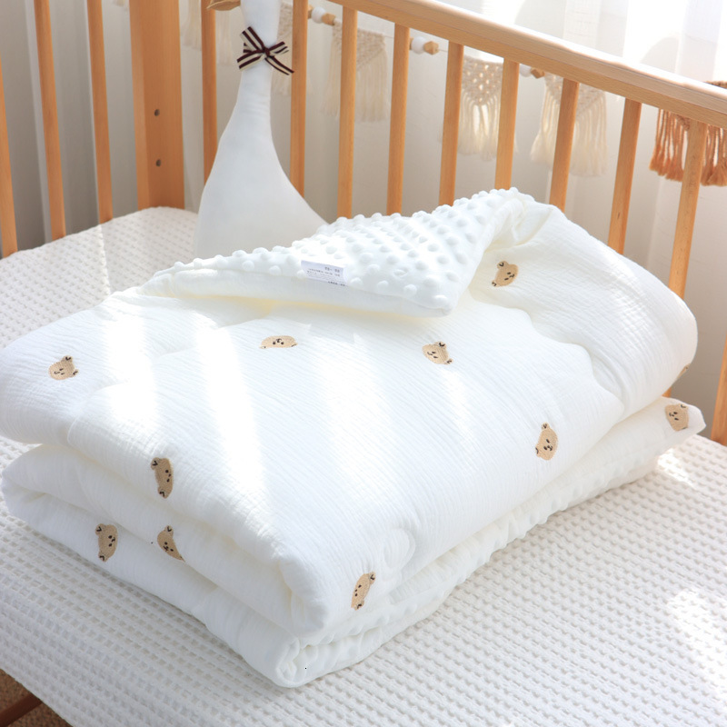 Blankets Swaddling Winter Thick Muslin Cotton Embroidered Bear Tiger Baby Duvet born Thermal Comforter Infant Baby Crib Blanket with filler 230224