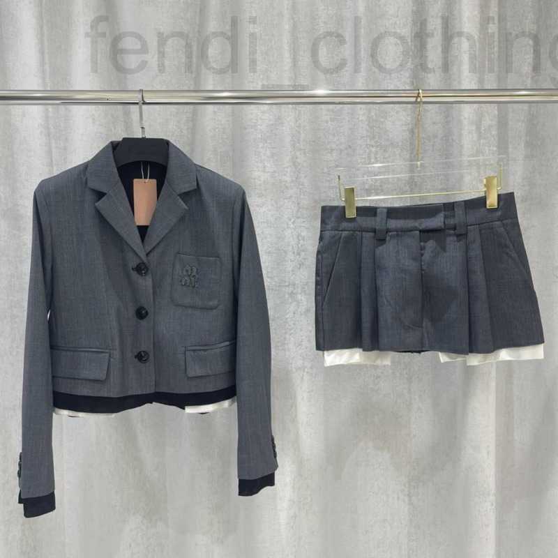 Women' Jackets Designer fashion womens jacket short skirt two-piece miu designer jackets dress suit letter embroidery casual cardigan 693F, Gray
Women' Jackets Designer fashion womens jacket short skirt two-piece miu designer jackets dress suit letter embroidery casual cardigan 693F, Gray