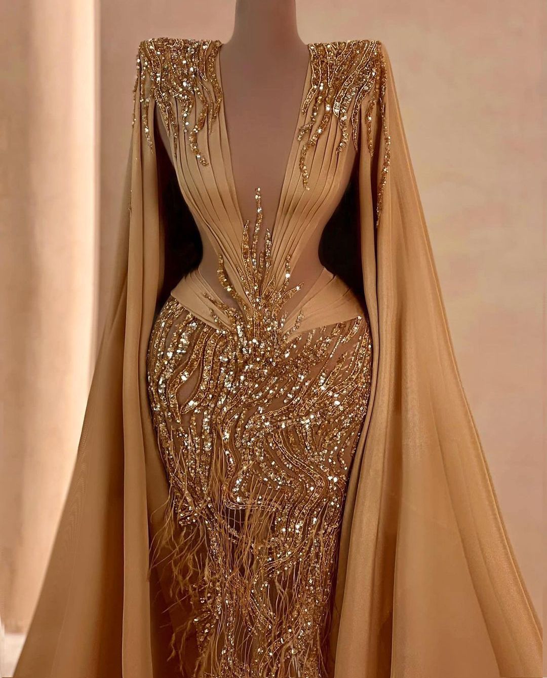 Gold Evening Dresses Sleeveless V Neck Lace Capes Satin Beaded Appliques Sequins Feather Floor Length Celebrity Formal Prom Dresses Plus Size Gowns Pa
