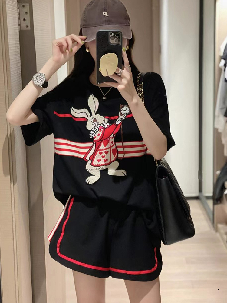 Women's Two Piece Pants Summer Vintage Embroidered T-Shirts And Shorts conjunto feminino shorts e blusa 2023 Loose Cartoon Tops Set For Women 230