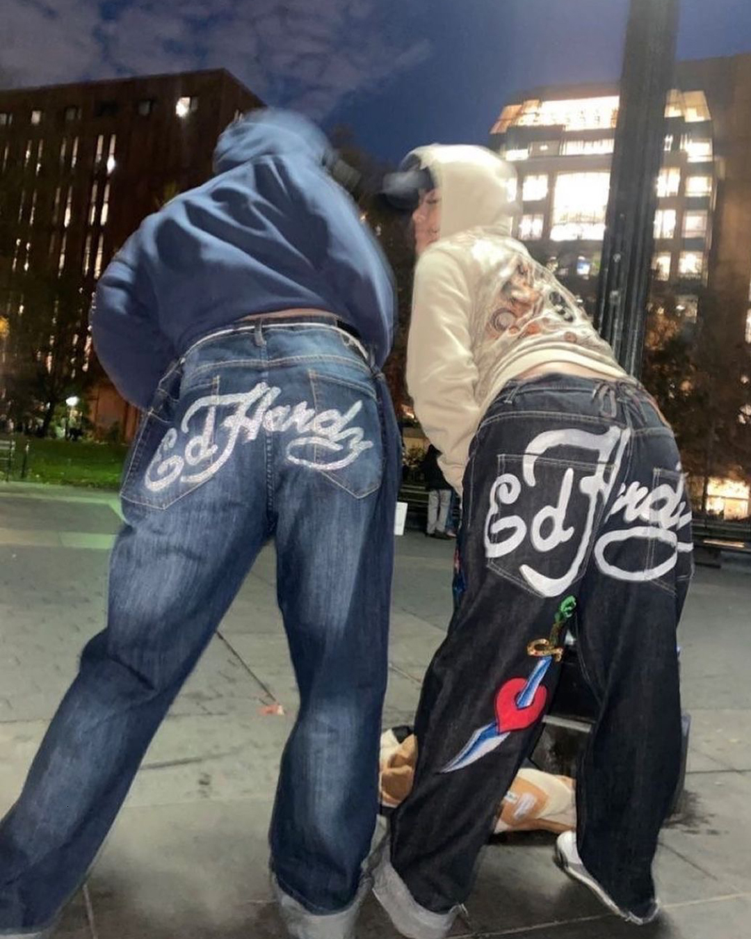 Men s Jeans Y2k Hip Hop Letter Printed Black Pants Men Women 2023 Trend Fashion Punk Loose Straight Wide Leg Trousers Streetwear 230224, Beige
Men s Jeans Y2k Hip Hop Letter Printed Black Pants Men Women 2023 Trend Fashion Punk Loose Straight Wide Leg Trousers Streetwear 230224, Beige