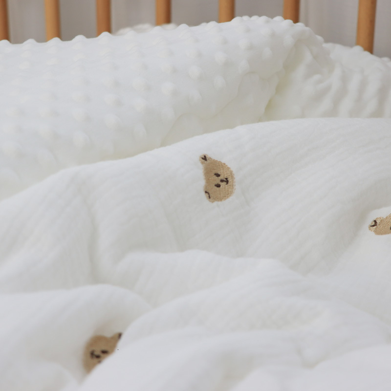 Blankets Swaddling Winter Thick Muslin Cotton Embroidered Bear Tiger Baby Duvet born Thermal Comforter Infant Baby Crib Blanket with filler 230224