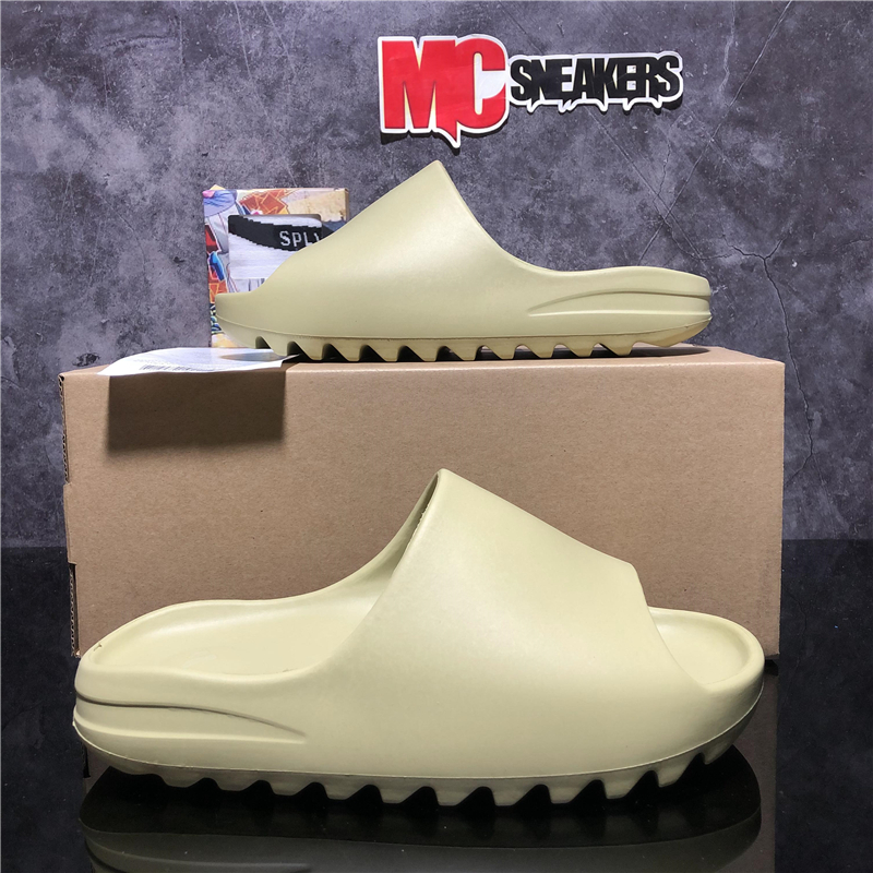 Men Designer foam runners Slippers Summer Indoor Pantoufle Sandal Outdoor Non-slip Slipper Moon Grey Onyx Slides Womans Fashion Beach Flat, Red 1
Men Designer foam runners Slippers Summer Indoor Pantoufle Sandal Outdoor Non-slip Slipper Moon Grey Onyx Slides Womans Fashion Beach Flat, Red 1
