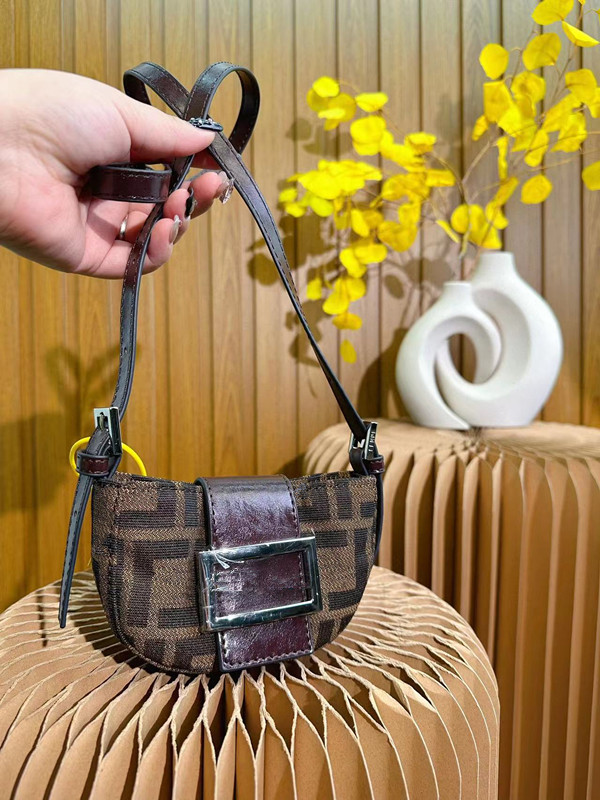 Women Cross Body Bag Designer Crossbody Bags Fashion Shoulder Bag Retro Small Purse Pose Style Pouch Lady Messenger Bags Luxury Pocket, Black
Women Cross Body Bag Designer Crossbody Bags Fashion Shoulder Bag Retro Small Purse Pose Style Pouch Lady Messenger Bags Luxury Pocket, Black