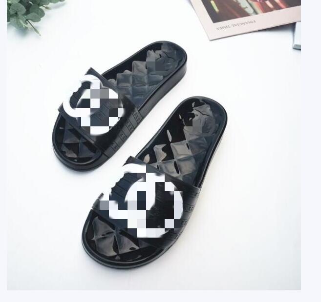 Designers Pool Pillow Mules Women Sandals Sunset shoes Comfort Mules Padded Front Strap Slippers Fashionable Easy-to-wear Style Slides 6896
Designers Pool Pillow Mules Women Sandals Sunset shoes Comfort Mules Padded Front Strap Slippers Fashionable Easy-to-wear Style Slides 6896