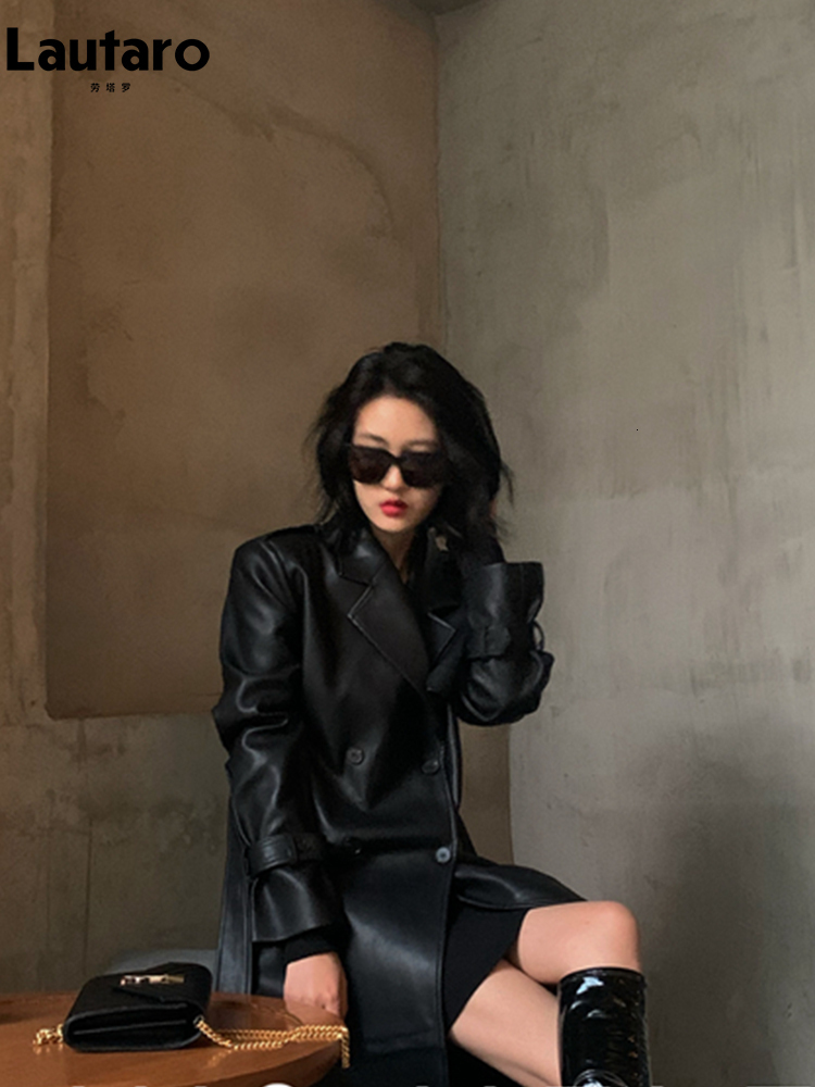 Womens Jackets Lautaro Spring Autumn Long Black Soft Pu Leather Trench Coat for Women Belt Double Breasted Cool Handsome European Fashion 230224