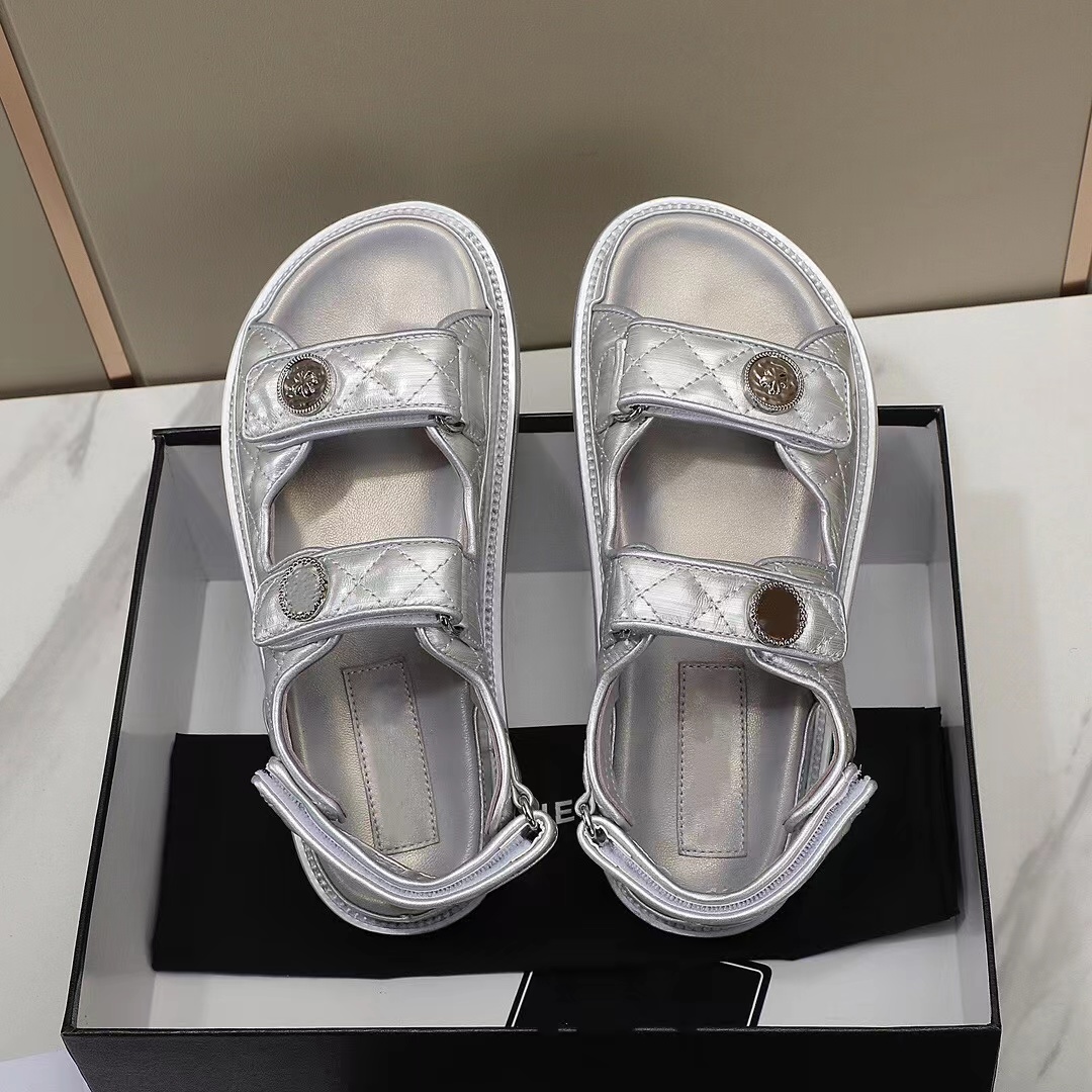Women Designer Summer Slippers Real Leather With Stitching Hook and Loop Sandals Girls fashion Sporty Casual Shoes Classic Slides, Silver
Women Designer Summer Slippers Real Leather With Stitching Hook and Loop Sandals Girls fashion Sporty Casual Shoes Classic Slides, Silver