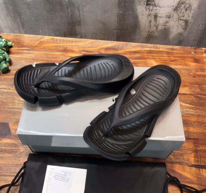 Mold Pool slides Women Mens Designer slippers Triple s Scuffs Moccasins Flat sandals Rubber sliders Paris shoes Foam Thong Flip Flops Sports Style slide 35-45, Color5
Mold Pool slides Women Mens Designer slippers Triple s Scuffs Moccasins Flat sandals Rubber sliders Paris shoes Foam Thong Flip Flops Sports Style slide 35-45, Color5