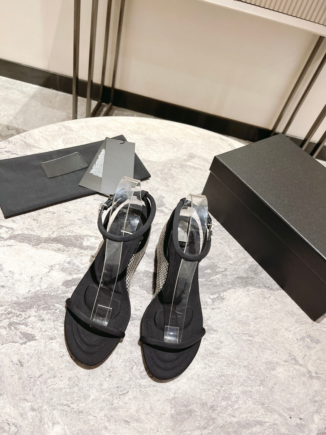 Classic fashion women's diamond wedge heel sandals with shoe box, Black