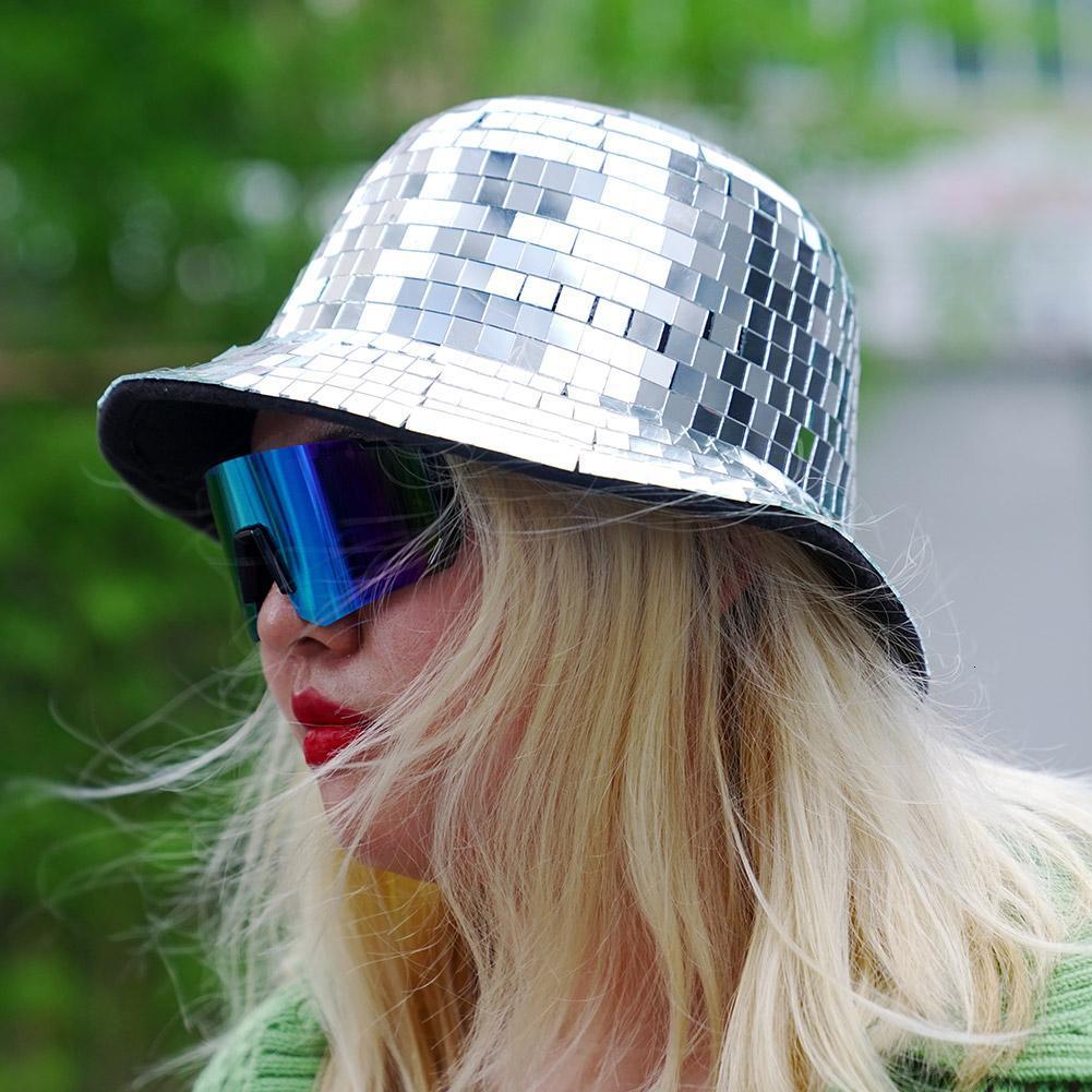 Wide Brim Hats Bucket Hats Glitter Mirror Disco Bucket Hat Full Sequin Disco Ball Hats For DJ Club Bar Unisex Disco Ball Festival Visor Beach Fisherma