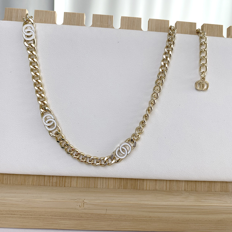 18 Style High Quality Necklace Cuban Choker Necklace Channel Pendant Necklace Collares Punk Vintage Chunky Thick Link Chain for Women New Year Jewelry Accessories
18 Style High Quality Necklace Cuban Choker Necklace Channel Pendant Necklace Collares Punk Vintage Chunky Thick Link Chain for Women New Year Jewelry Accessories