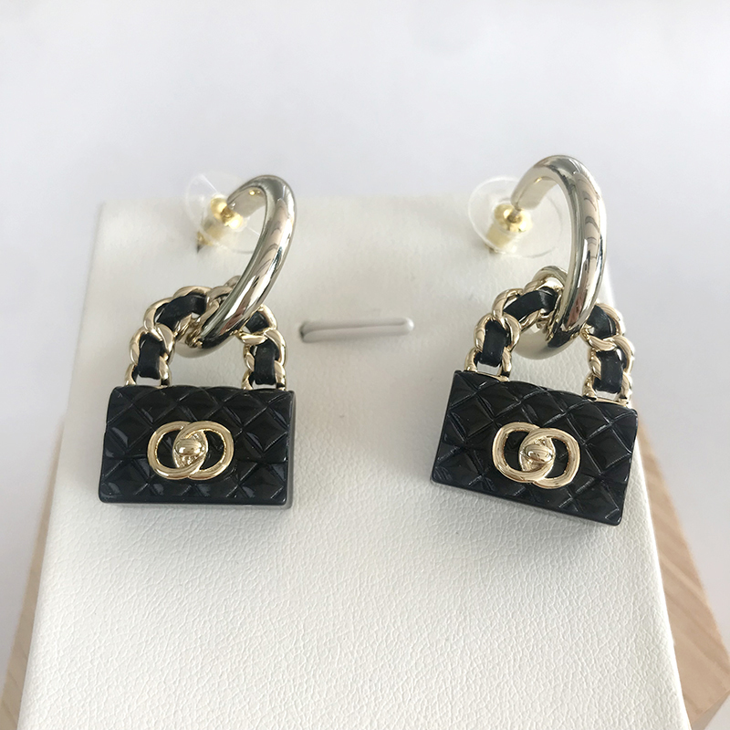 Stud Earrings 19 Styles CHANNEL Pearl Diamond Drop Gold Earrings Designer for Woman Fashion Brand Not Fade Silver Wedding earings
Stud Earrings 19 Styles CHANNEL Pearl Diamond Drop Gold Earrings Designer for Woman Fashion Brand Not Fade Silver Wedding earings