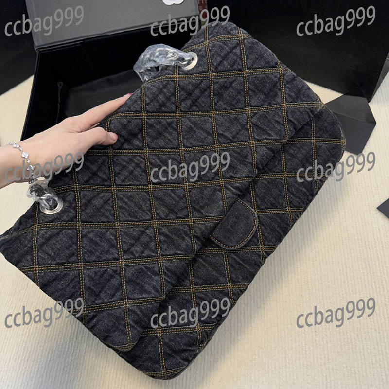 Jumbo Capacity Denim Women Crossbody Designer Bags Outdoor Shopping Double Quilted Silver Badge Classic Flap Luxury Handbags Multi Pochettes Portable Hardware, Grey
Jumbo Capacity Denim Women Crossbody Designer Bags Outdoor Shopping Double Quilted Silver Badge Classic Flap Luxury Handbags Multi Pochettes Portable Hardware, Grey