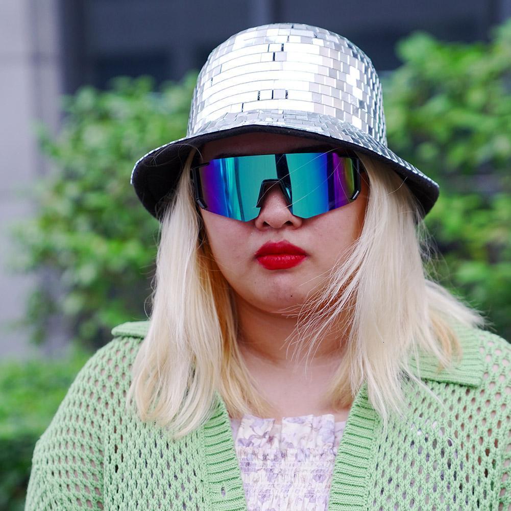 Wide Brim Hats Bucket Hats Glitter Mirror Disco Bucket Hat Full Sequin Disco Ball Hats For DJ Club Bar Unisex Disco Ball Festival Visor Beach Fisherma