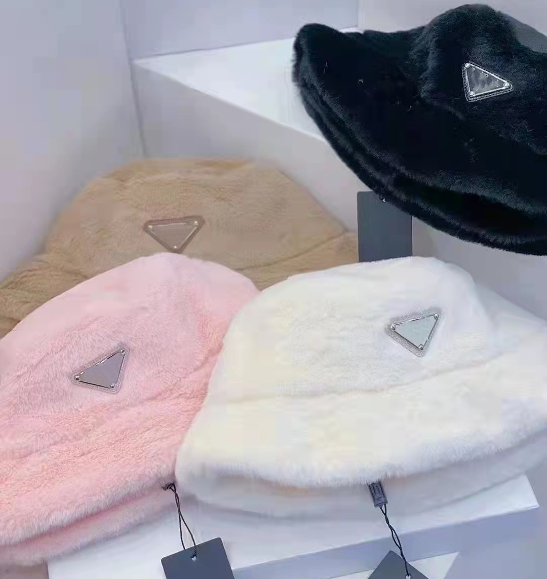Fashion hat women's warm hat double ears ear protection rabbit hair in winter white black plaid octagonal head circumference Fisherman brown PP hairy
Fashion hat women's warm hat double ears ear protection rabbit hair in winter white black plaid octagonal head circumference Fisherman brown PP hairy