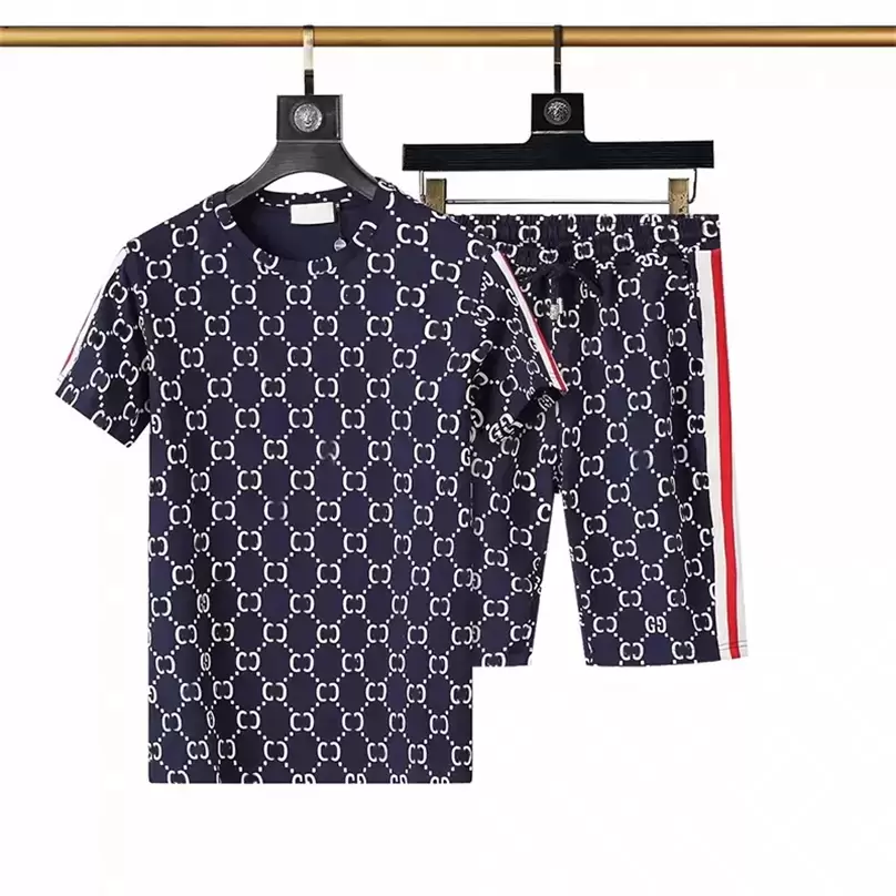 mens tracksuits summer casual fashion Designer tracksuits tops men pants jogging breathable sportswear two-piece suit
mens tracksuits summer casual fashion Designer tracksuits tops men pants jogging breathable sportswear two-piece suit