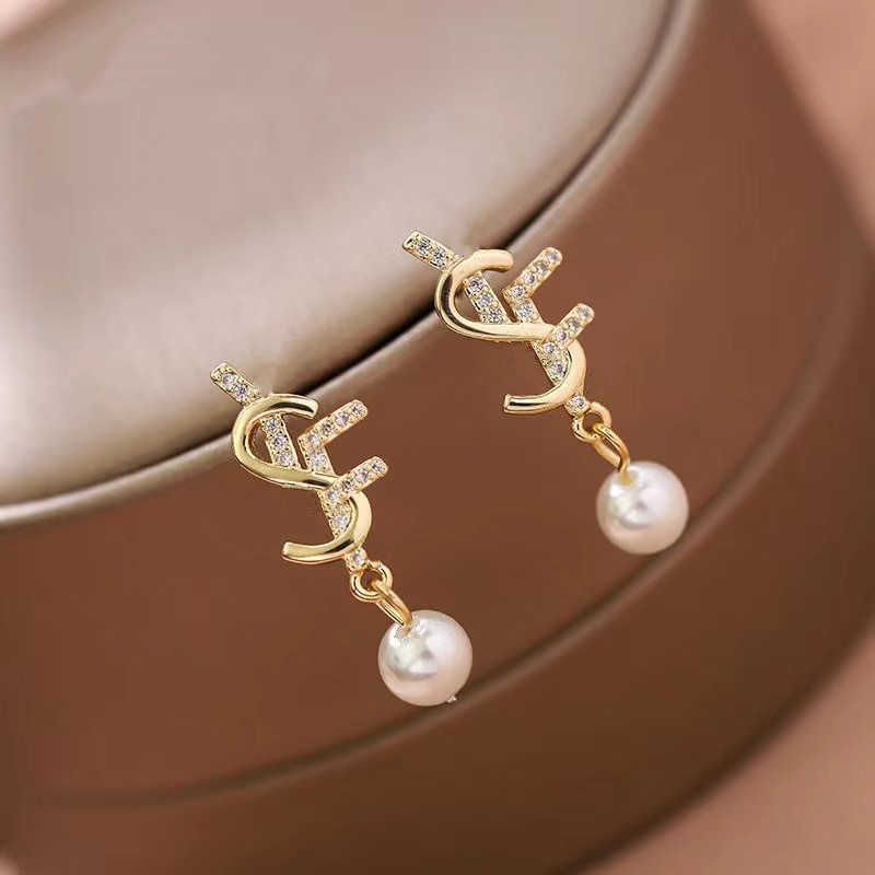 Classic Diamond screw pattern Charm earrings earring studded Women's gold titanium steel luxury designer letter Y gift wedding jewelry not fade
Classic Diamond screw pattern Charm earrings earring studded Women's gold titanium steel luxury designer letter Y gift wedding jewelry not fade