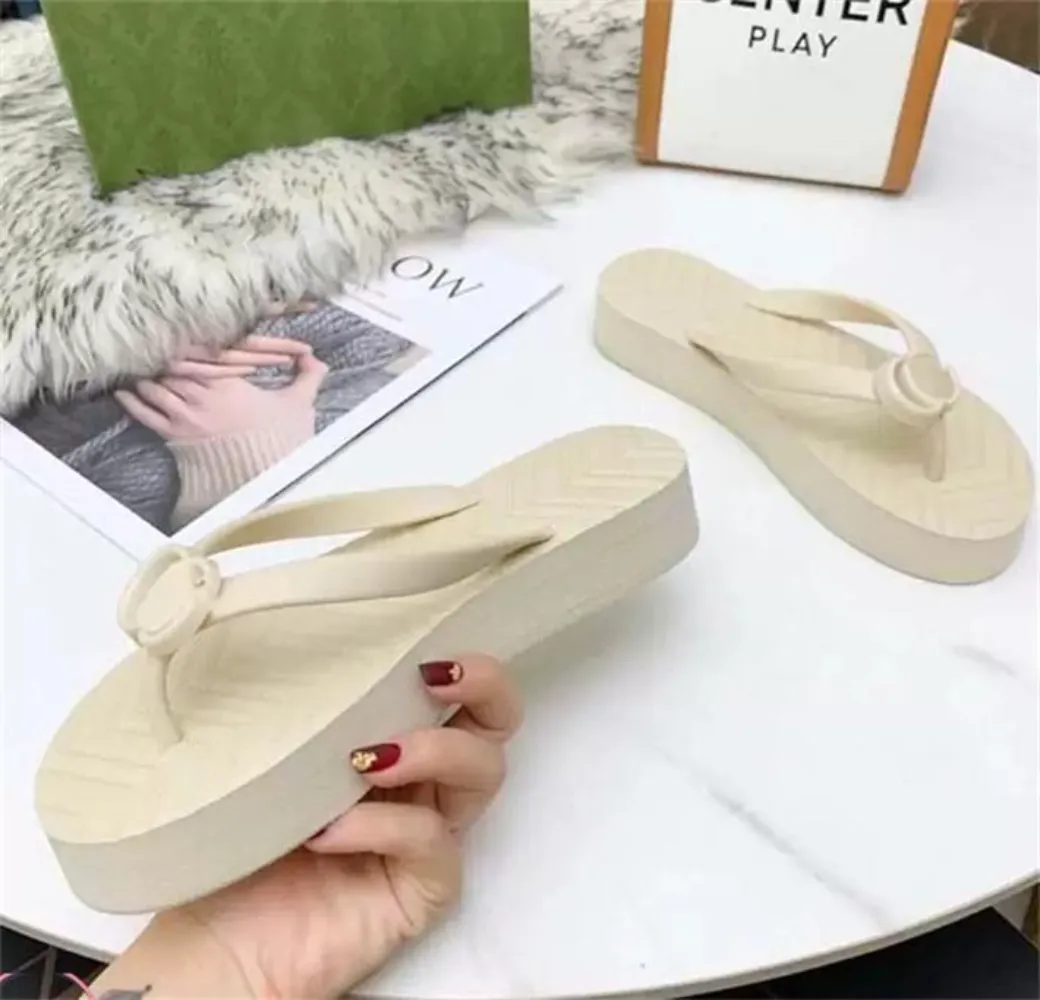 Outdoor Slippers Quality Ladies Flip Flops Simple Youth Slides Moccasin Shoes Suitable for Spring Summer and Autumn Hotels Shops Other Places
Outdoor Slippers Quality Ladies Flip Flops Simple Youth Slides Moccasin Shoes Suitable for Spring Summer and Autumn Hotels Shops Other Places