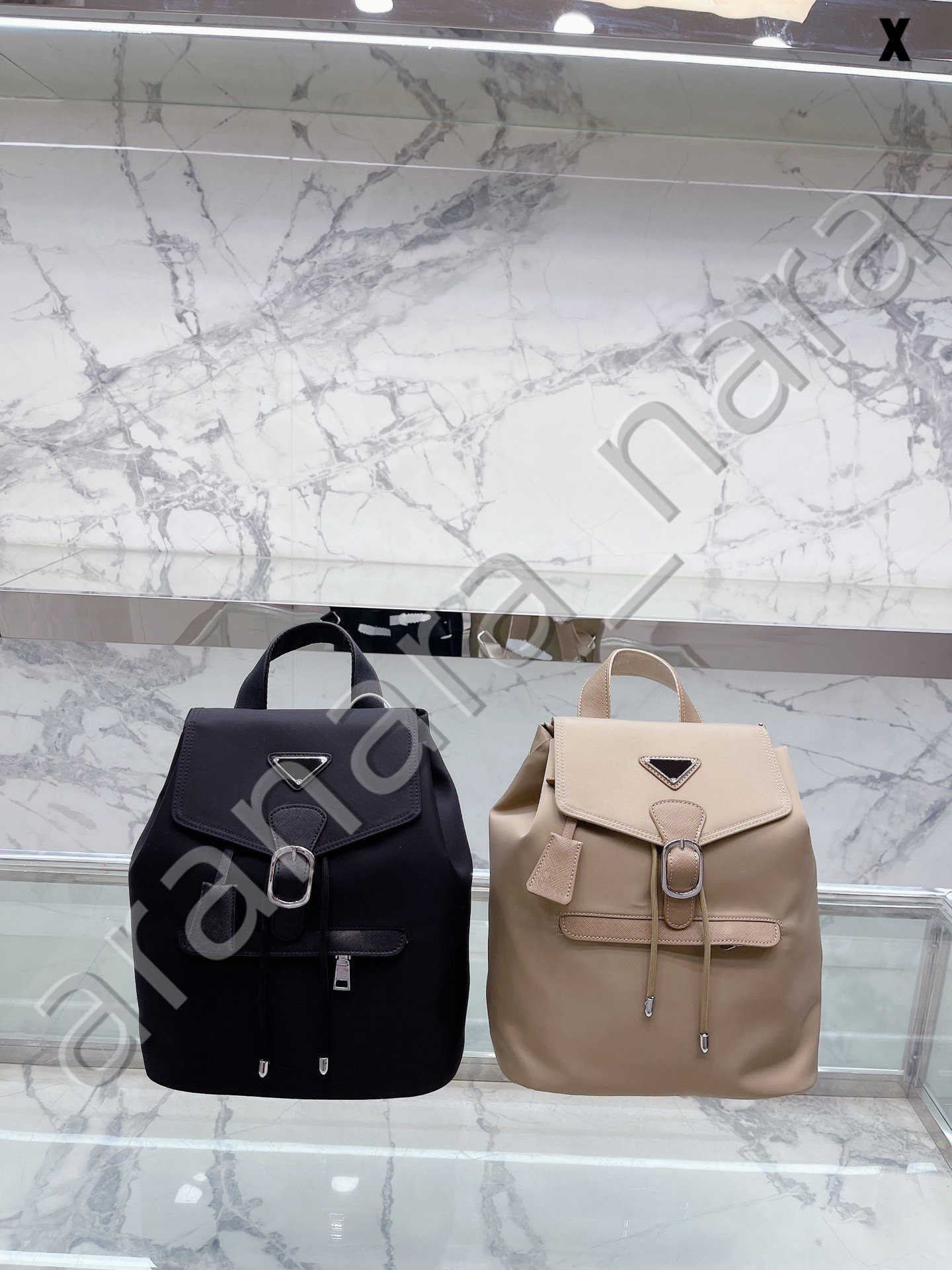 The original 1:1 Designer Backpack Fashion Popular High-Quality Casual Collocation Backpack Saddles Bag Designer Tote Bags New Fashion Handbags, Welcome to purchase
The original 1:1 Designer Backpack Fashion Popular High-Quality Casual Collocation Backpack Saddles Bag Designer Tote Bags New Fashion Handbags, Welcome to purchase
