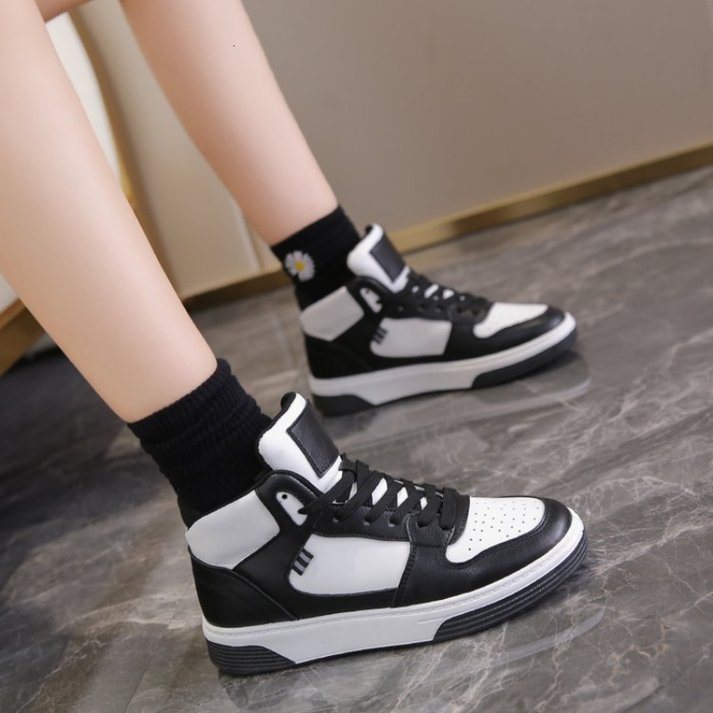 Dress Shoes Women White Sneakers High Top s Platform Chunky Vulcanized Tenis Feminino Fashion Casual Walking Flats 230224, Black
Dress Shoes Women White Sneakers High Top s Platform Chunky Vulcanized Tenis Feminino Fashion Casual Walking Flats 230224, Black