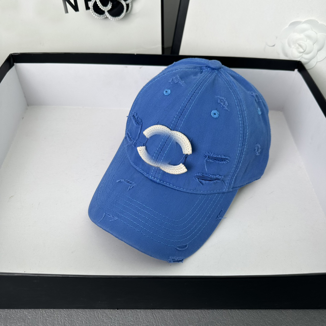 Wholesale Classic Designer Women Men Ball Caps 4 Seasons Unisex Snapbacks Double Letter Sports Cap 5Colors Birthday Gifts, Beige
Wholesale Classic Designer Women Men Ball Caps 4 Seasons Unisex Snapbacks Double Letter Sports Cap 5Colors Birthday Gifts, Beige