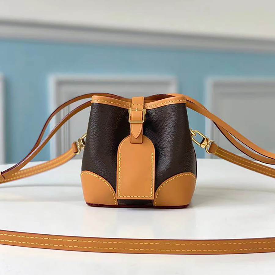 1:1 Quality Designer Fashion Shoulder Bag 12CM Luxury Handbag With Box ML118, M57099
1:1 Quality Designer Fashion Shoulder Bag 12CM Luxury Handbag With Box ML118, M57099