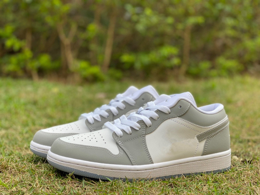 With Box 2023 Basketball Shoes Jumpman 1s Low Wolf Grey White Mens Woman designer golf Shoes Sports Sneakers Ship With box S
With Box 2023 Basketball Shoes Jumpman 1s Low Wolf Grey White Mens Woman designer golf Shoes Sports Sneakers Ship With box S