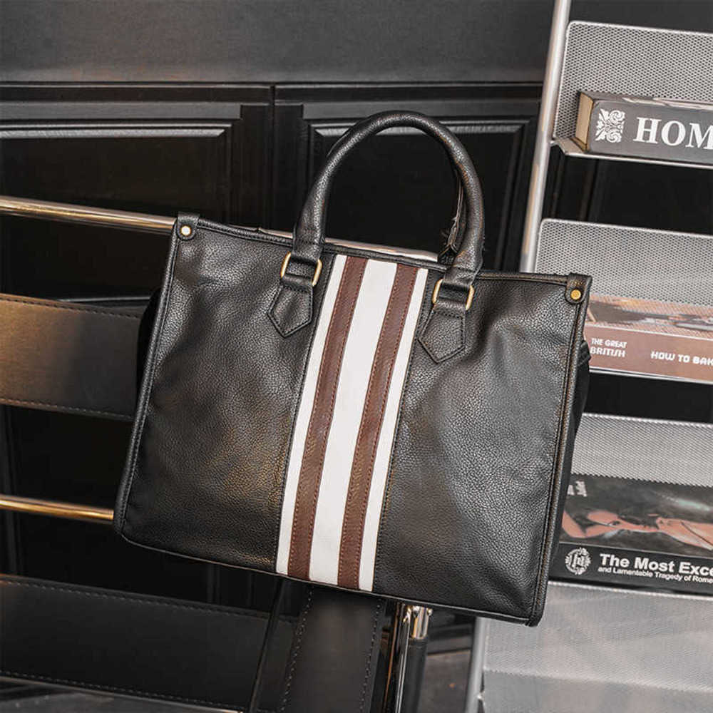Briefcases Korean British business handbag leisure large capacity computer men's bag one shoulder briefcase 230223, Black early in march
Briefcases Korean British business handbag leisure large capacity computer men's bag one shoulder briefcase 230223, Black early in march